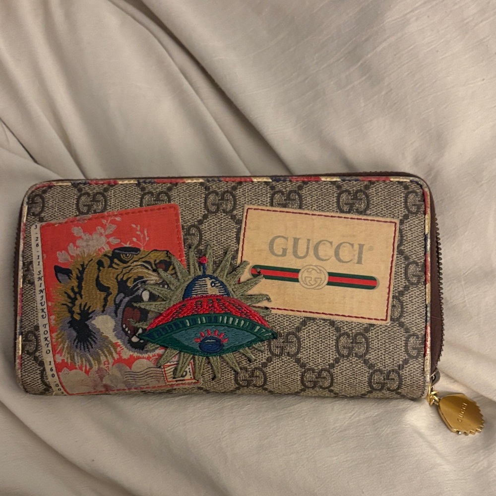 Gucci Beige Brown GG Canvas Zip Wallet with Embroidered Tiger & UFO Patches